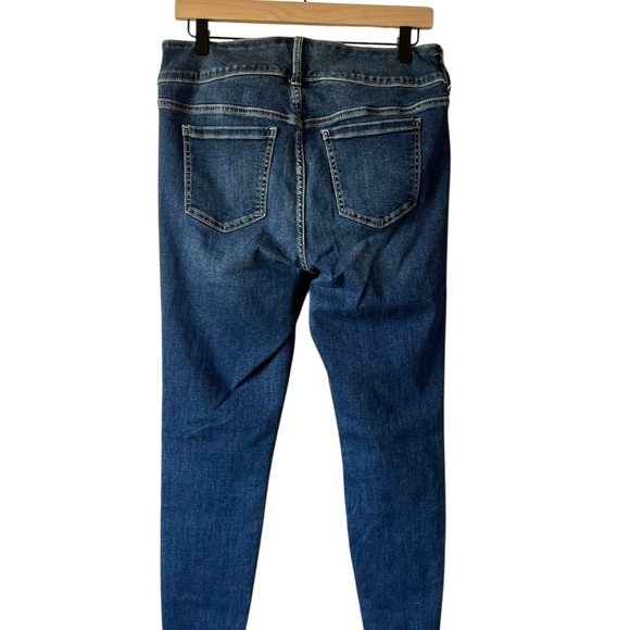 Torrid Medium Wash Jeggings 10R - Picture 4 of 7